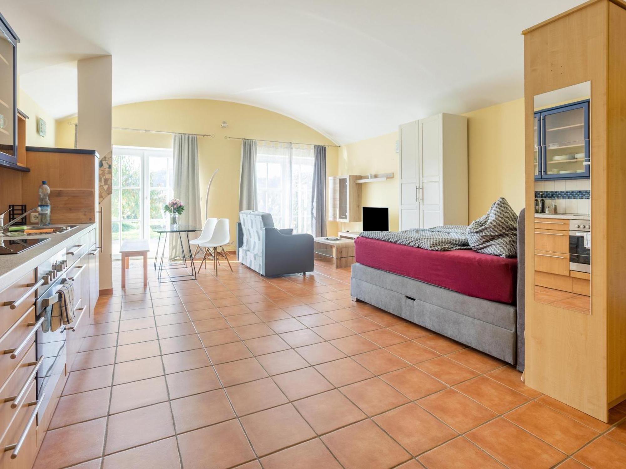 Ferienwohnungen Und Appartements Im Idyllischen Vierkanthof, Gruppenurlaube Fürstenfeld Exterior foto